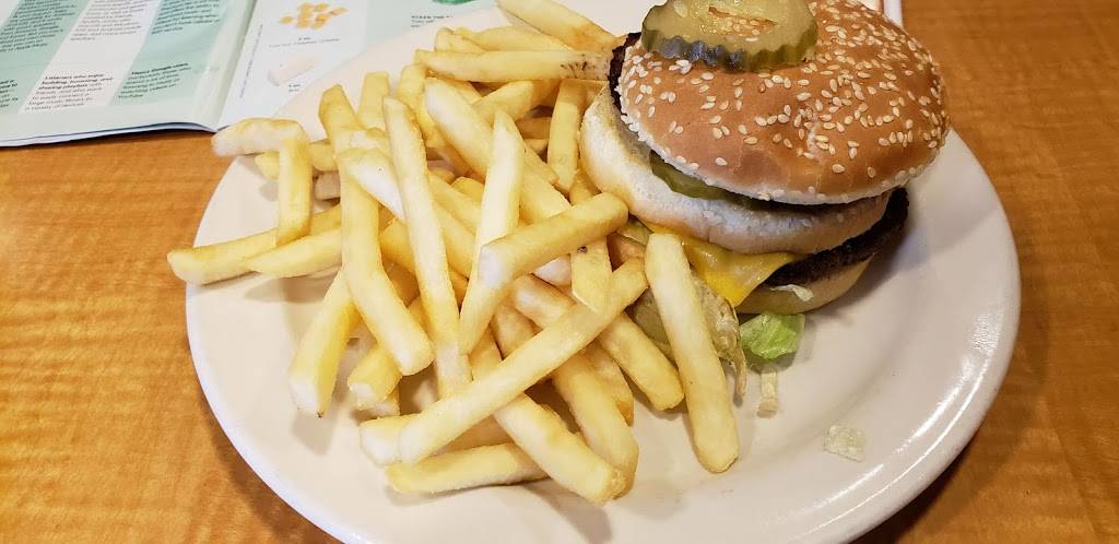 Eatn Park | restaurant | 380 Freeport St, New Kensington, PA 15068, USA | 7243353361 OR +1 724-335-3361