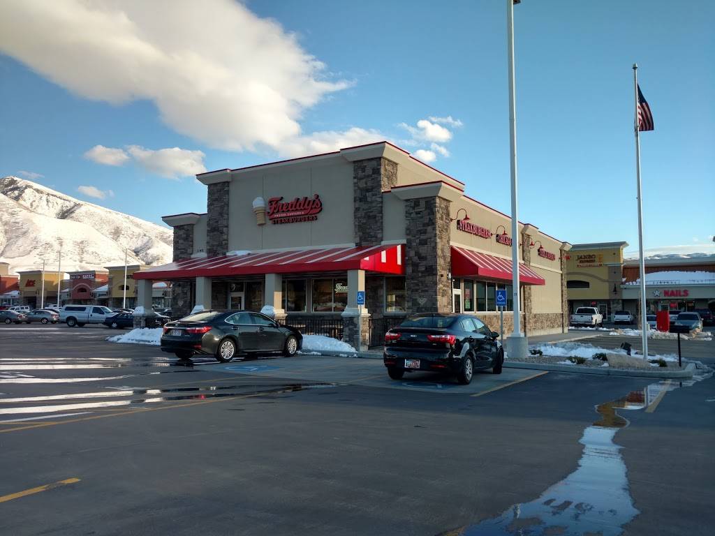 Freddys Frozen Custard & Steakburgers | restaurant | 1146 Draper Pkwy, Draper, UT 84020, USA | 8015715252 OR +1 801-571-5252