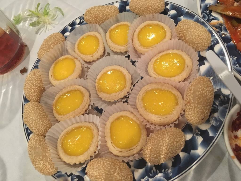 Dragon Court | restaurant | 4520 N Tryon St, Charlotte, NC 28213, USA | 7045960228 OR +1 704-596-0228