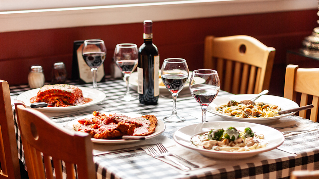 Roseys Italian Cafe | restaurant | 2133 Five Mile Line Rd, Penfield, NY 14526, USA | 5853855600 OR +1 585-385-5600