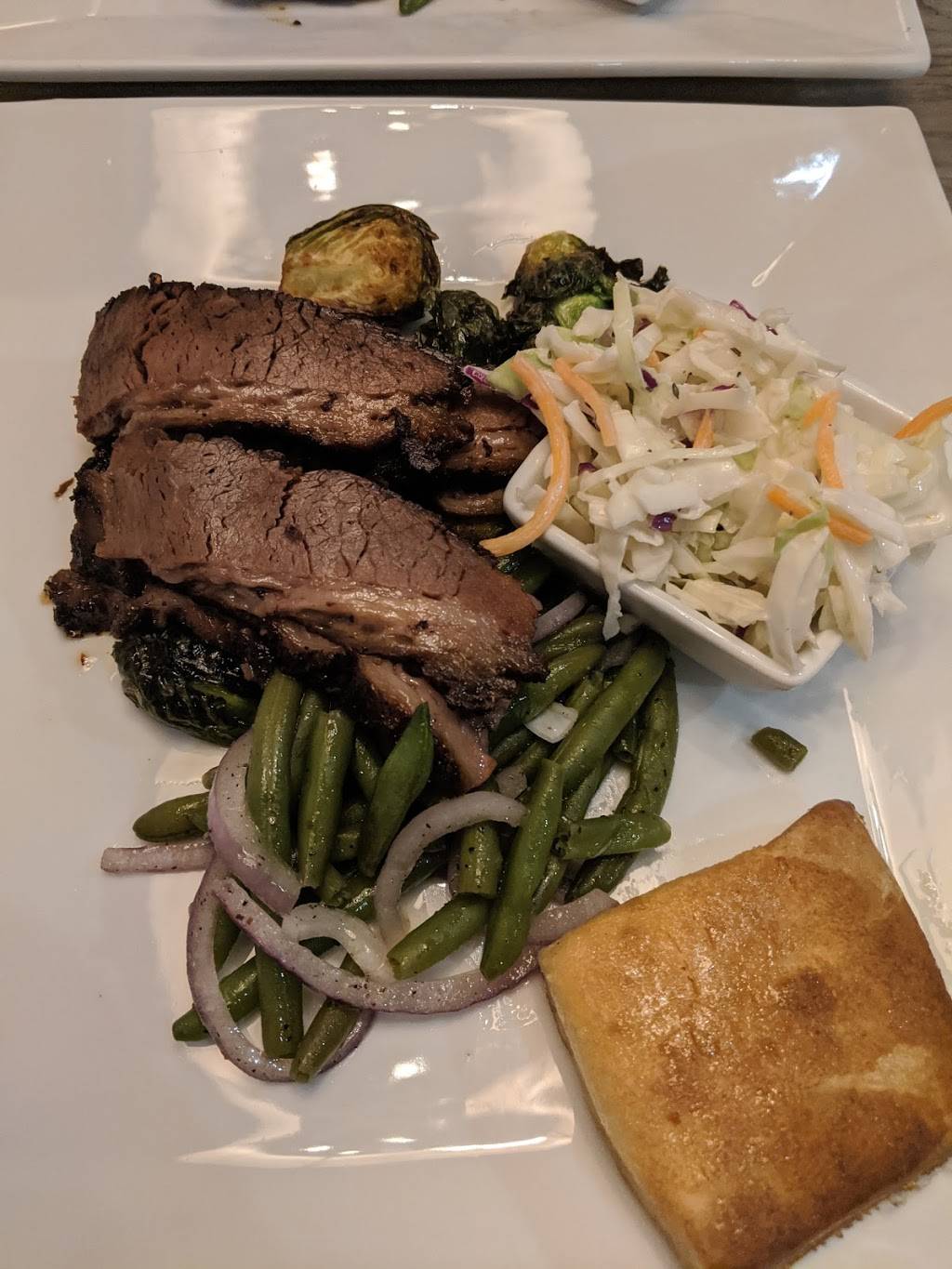 Initial Q | restaurant | 127 W Main St, Spartanburg, SC 29306, USA | 8647072183 OR +1 864-707-2183