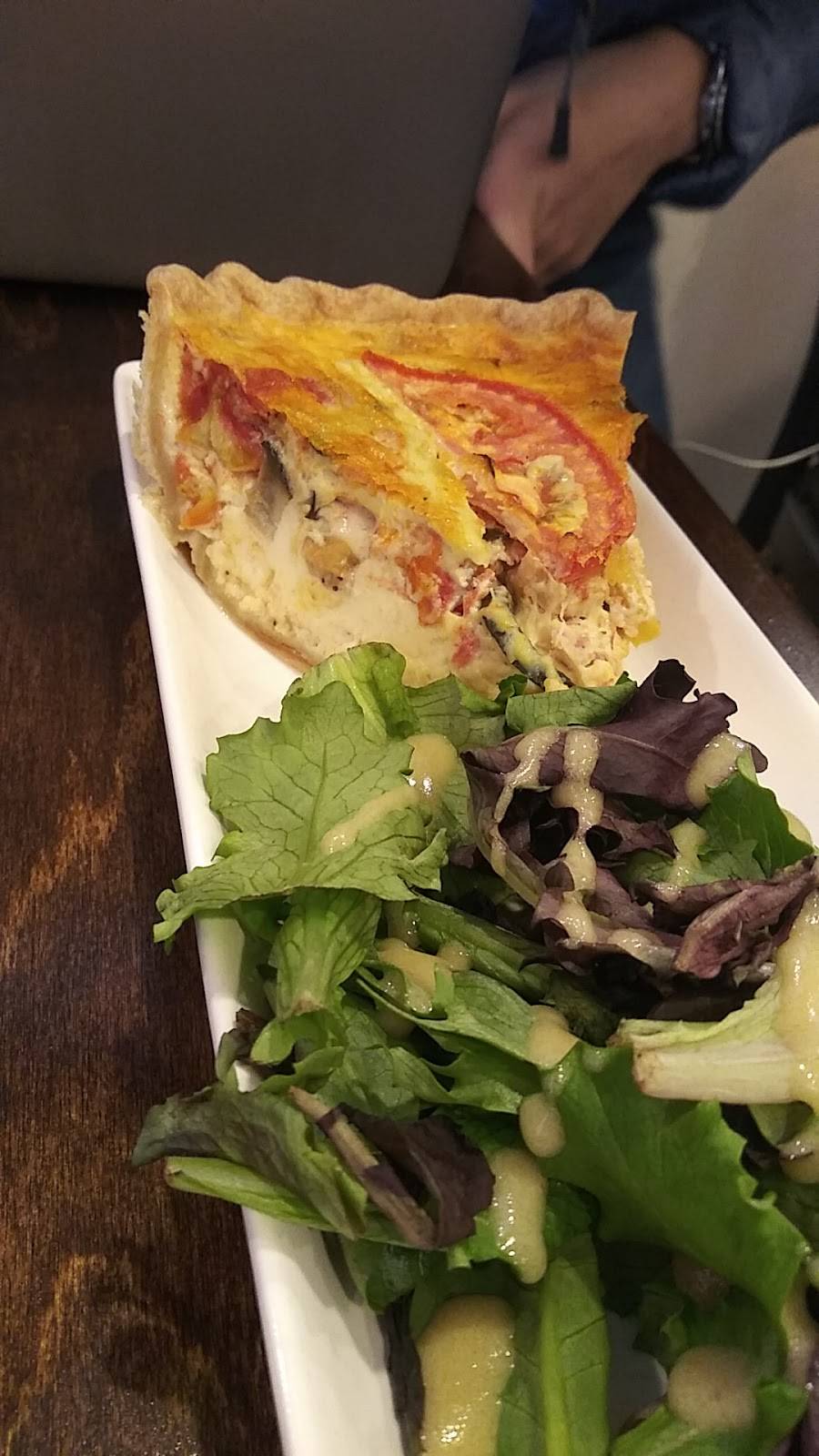 La Boulangerie | bakery | 3129 W Logan Blvd, Chicago, IL 60647, USA | 7736665880 OR +1 773-666-5880