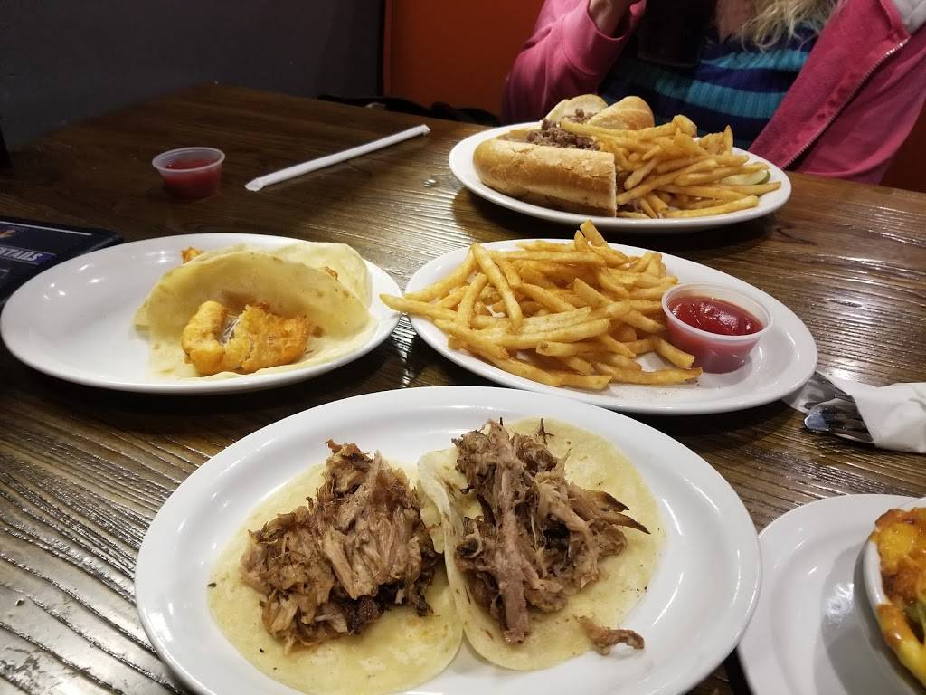 Trident Grill IV | restaurant | 2912 W Ina Rd, Tucson, AZ 85741, USA | 5209893685 OR +1 520-989-3685