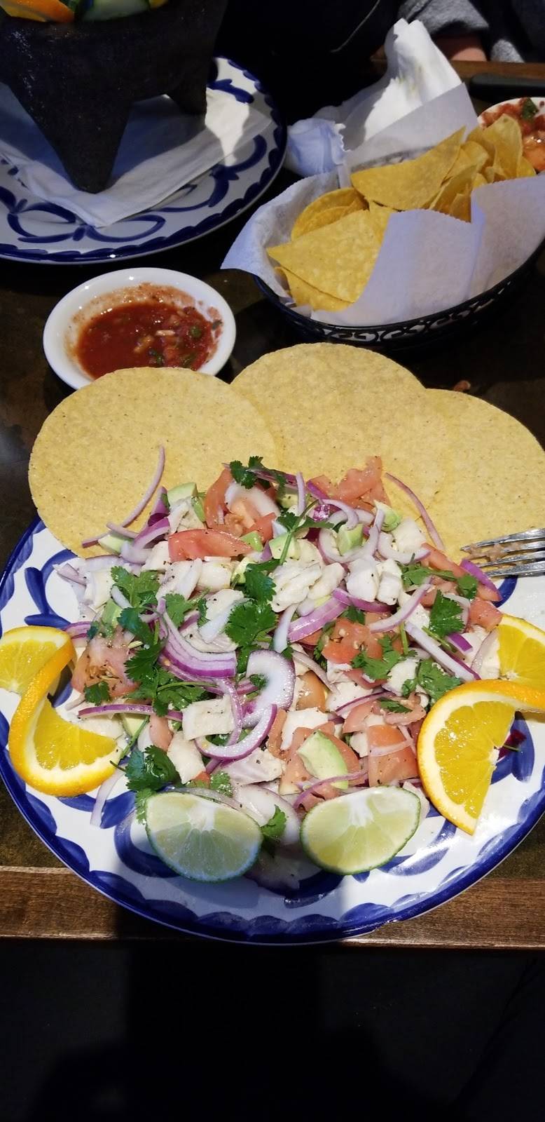 Guacamoles Mexican Cuisine | restaurant | 2 Sybil Ave, Branford, CT 06405, USA | 2032080695 OR +1 203-208-0695