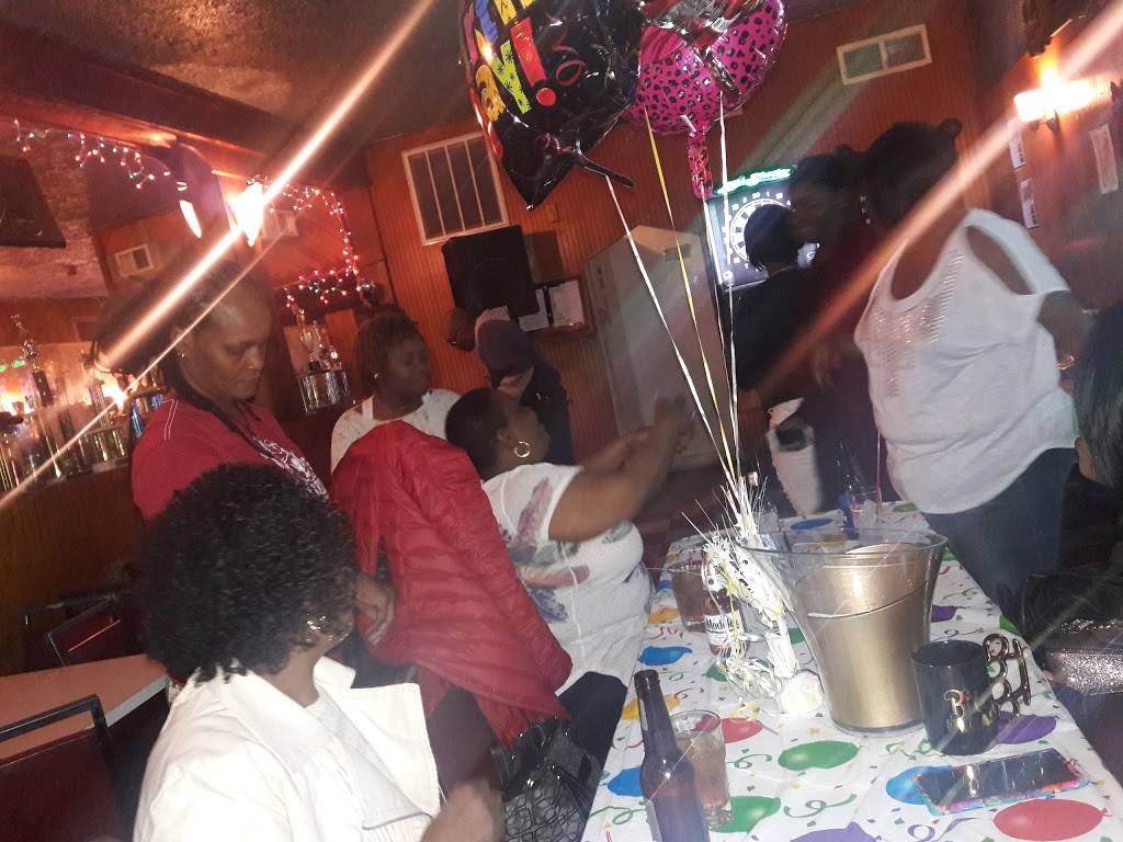 Speakeasy A Bar & Restaurant | restaurant | 5532 W Florissant Ave, St. Louis, MO 63120, USA | 3143834532 OR +1 314-383-4532