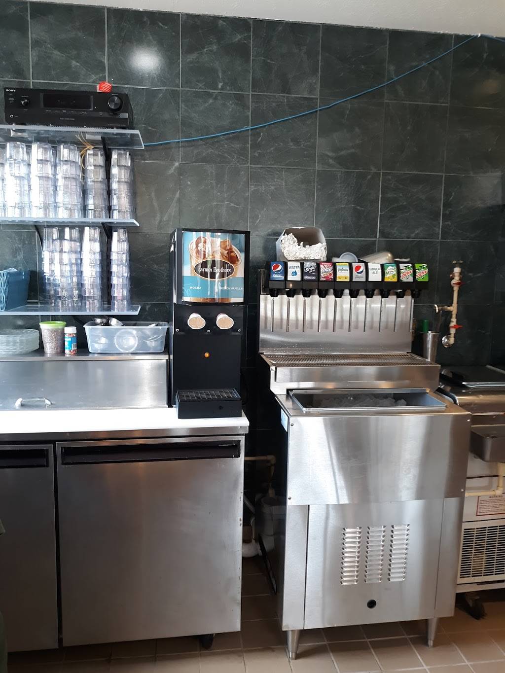 Elies Cafe | restaurant | 909 E Broadway, Madison, WI 53716, USA | 6082987553 OR +1 608-298-7553