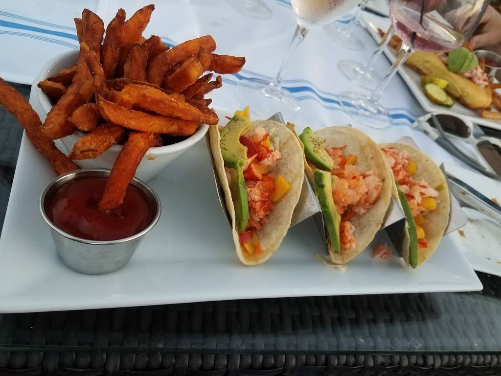 Crazy Oyster | restaurant | Tobay Beach Access Path, Massapequa, NY 11758, USA | 5168261292 OR +1 516-826-1292