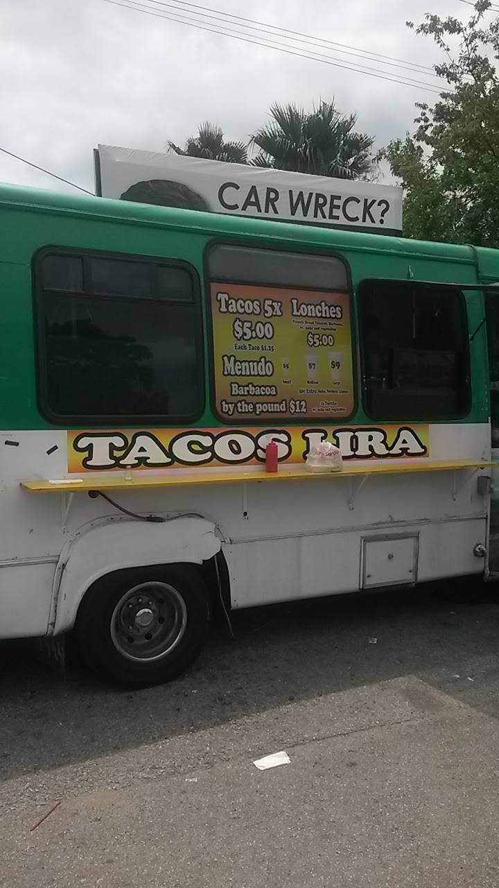 Tacos Lira Food Truck | restaurant | 5272-5326 W Commerce St, San Antonio, TX 78237, USA | 2104307050 OR +1 210-430-7050
