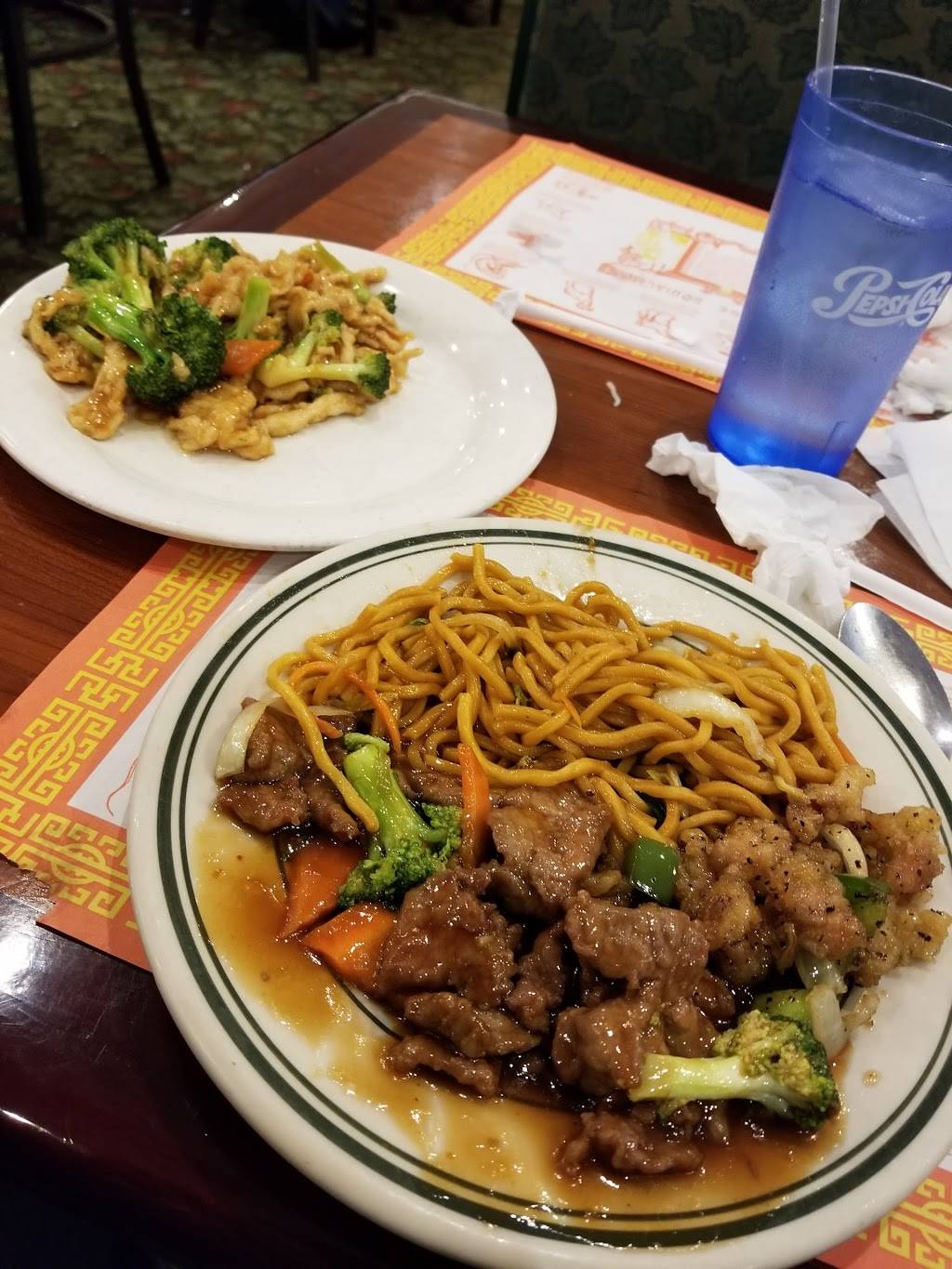 Buffet Dynasty | restaurant | 4422 Belden Village St NW, Canton, OH 44718, USA | 3304923888 OR +1 330-492-3888