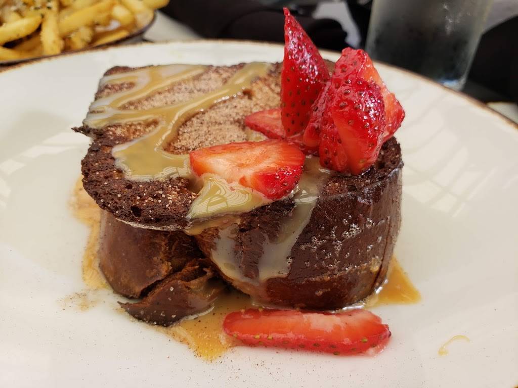 Pour Company | restaurant | 136 W Wilshire Ave, Fullerton, CA 92832, USA | 7145257468 OR +1 714-525-7468