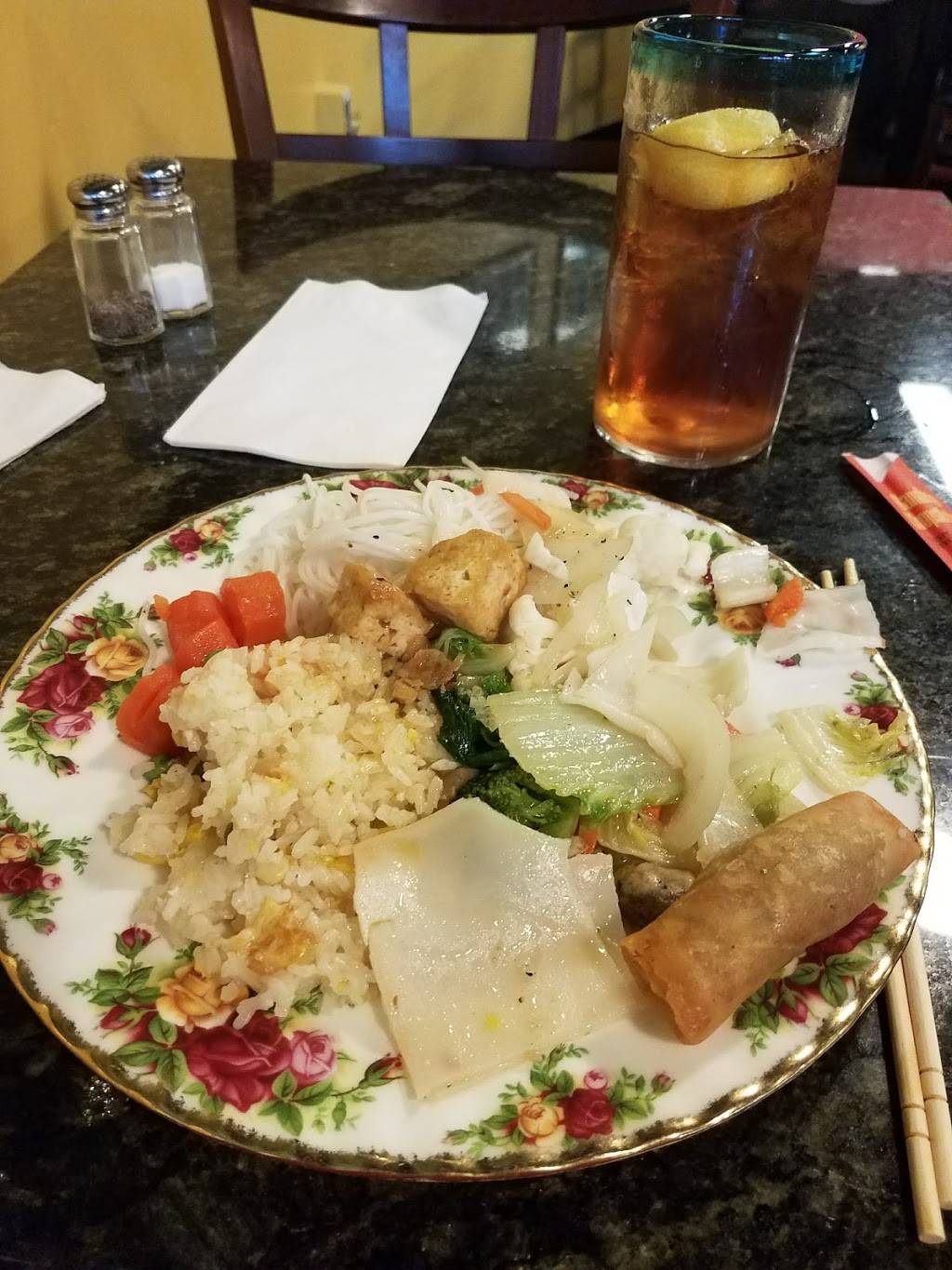 This Place On Main | restaurant | 210 E Main St, Rock Hill, SC 29730, USA | 8033288447 OR +1 803-328-8447