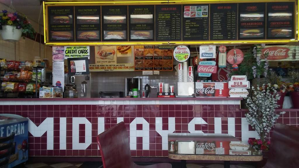 Midway Submarine | meal takeaway | 6421 W Archer Ave, Chicago, IL 60638, USA | 7735864835 OR +1 773-586-4835