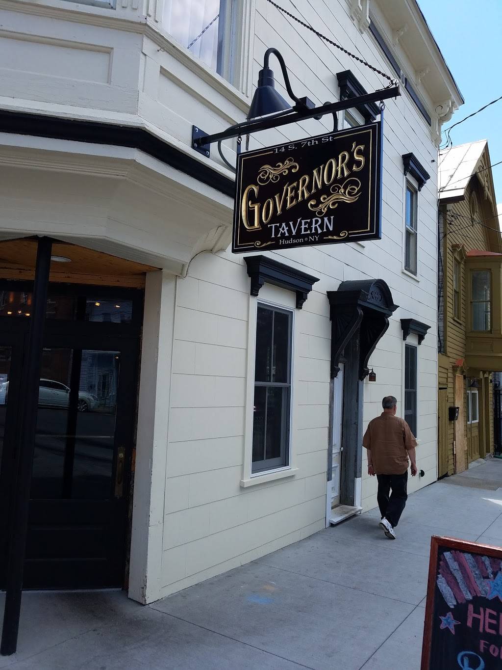 Governors Tavern | restaurant | 14 S 7th St, Hudson, NY 12534, USA | 5186975609 OR +1 518-697-5609