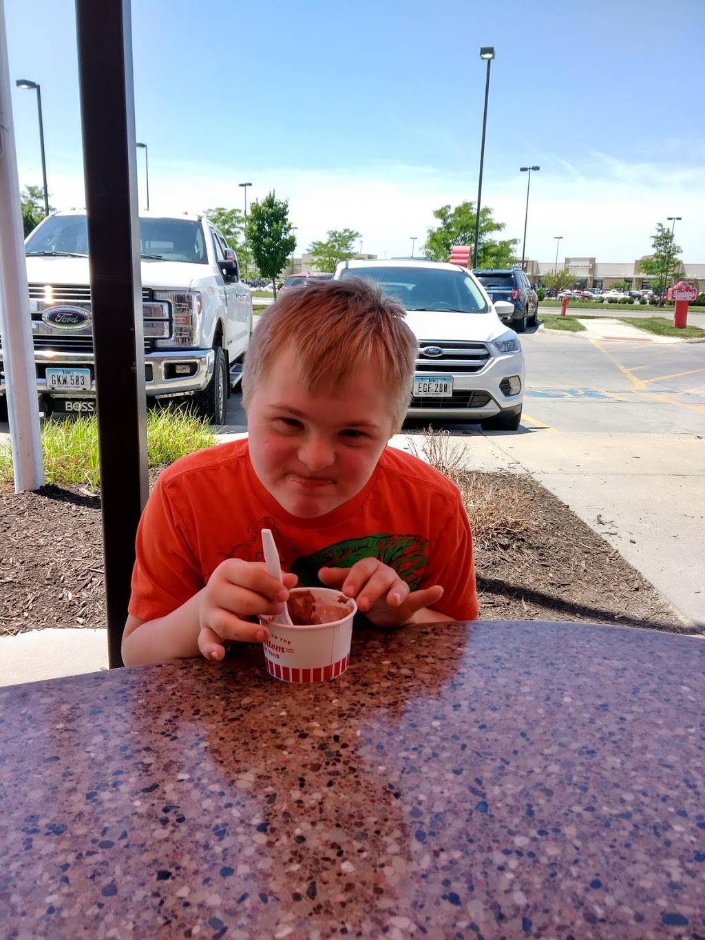 Freddys Frozen Custard & Steakburgers | restaurant | 3607 Metro Dr, Council Bluffs, IA 51501, USA | 7123660023 OR +1 712-366-0023