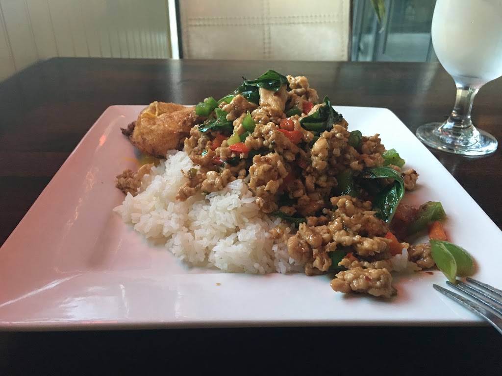 Pinkaew Thai Cuisine | restaurant | 5101 25th Ave NE #11, Seattle, WA 98105, USA | 2065222200 OR +1 206-522-2200