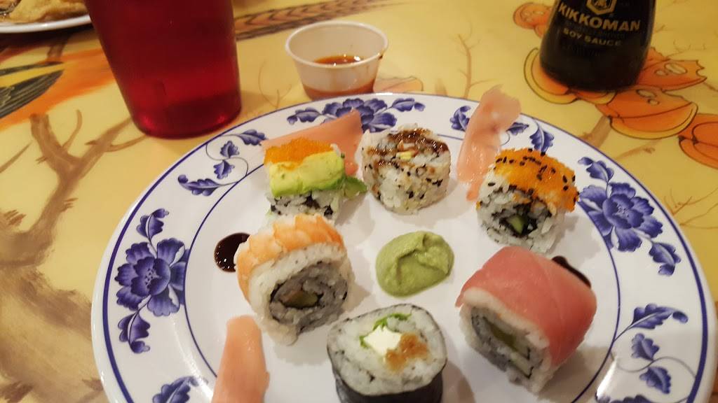 China King Buffet | restaurant | 2015, 1447 W Whittaker St, Salem, IL 62881, USA | 6185481971 OR +1 618-548-1971