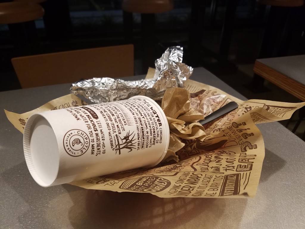 Chipotle Mexican Grill | restaurant | 9370 76th St # B, Pleasant Prairie, WI 53158, USA | 2626974071 OR +1 262-697-4071