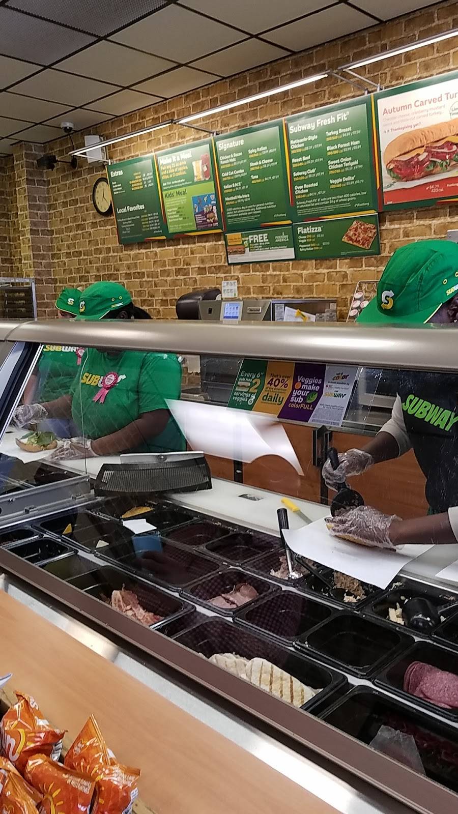 Subway Restaurants | restaurant | 6780 E 10 Mile Rd, Center Line, MI 48015, USA | 5867594798 OR +1 586-759-4798