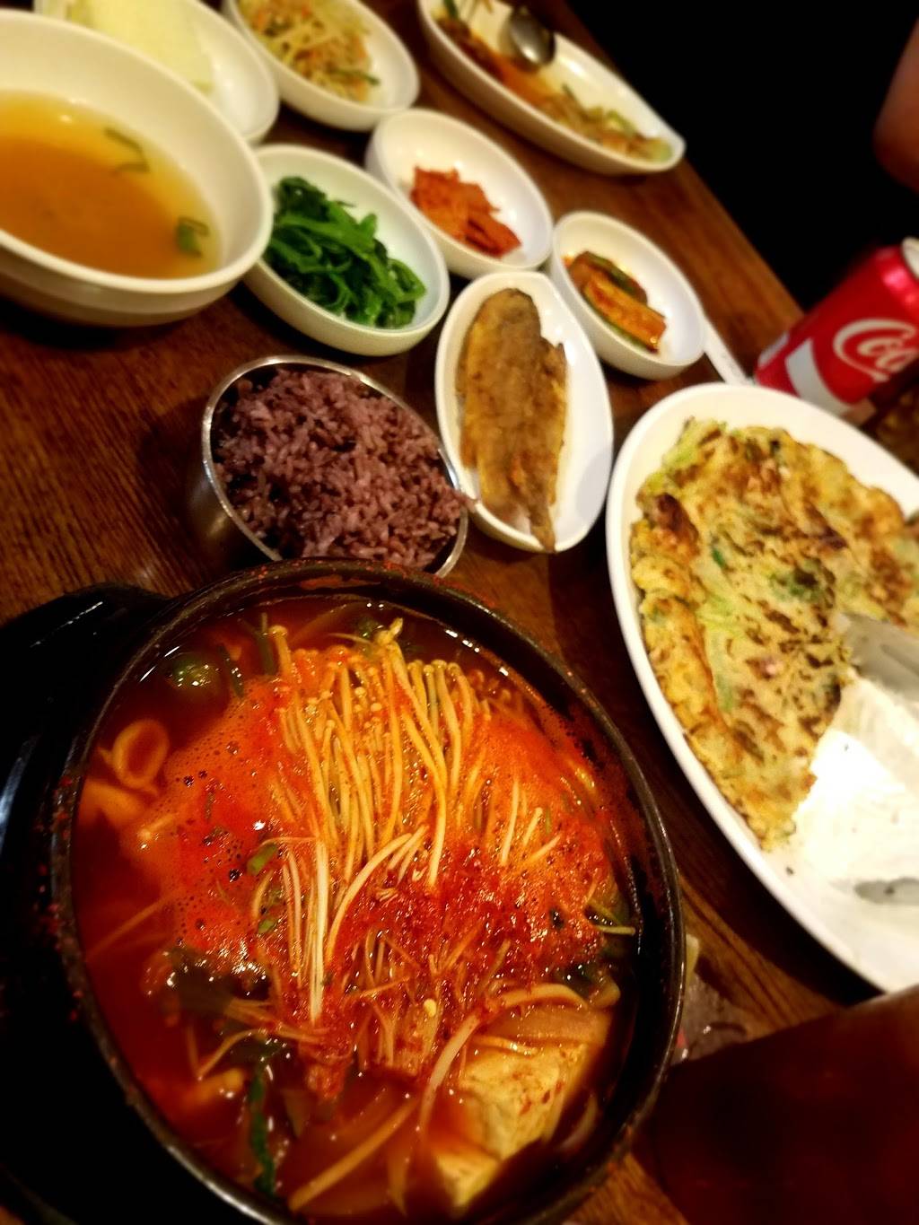 Gohyang Korean Restaurant | restaurant | 4483, 1400 Blalock Rd E, Houston, TX 77055, USA | 7134646653 OR +1 713-464-6653