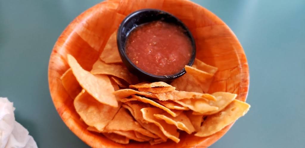 Rossys Tacos | restaurant | 3211 Pleasanton Rd, San Antonio, TX 78221, USA | 2109240252 OR +1 210-924-0252