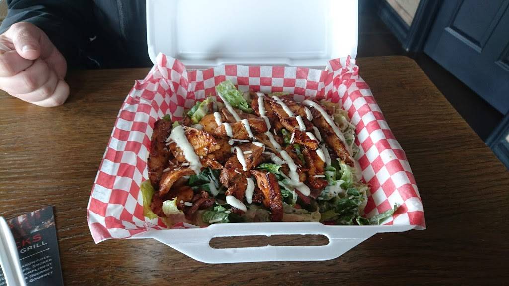 Sizzle Jacks | restaurant | 640 Nelson St, Pembroke, ON K8A 3P3, Canada | 6137356464 OR +1 613-735-6464