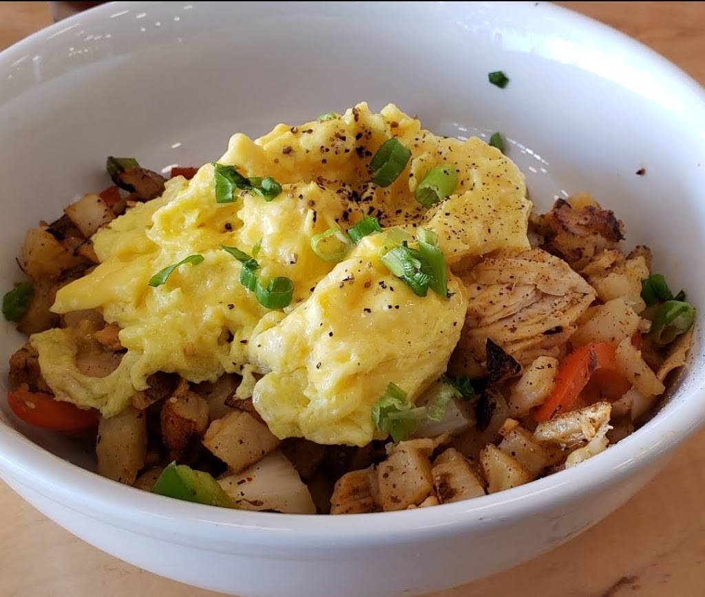 3rd & Court Diner | restaurant | 24 N B B KING BLVD, Memphis, TN 38103, USA | 9019300793 OR +1 901-930-0793