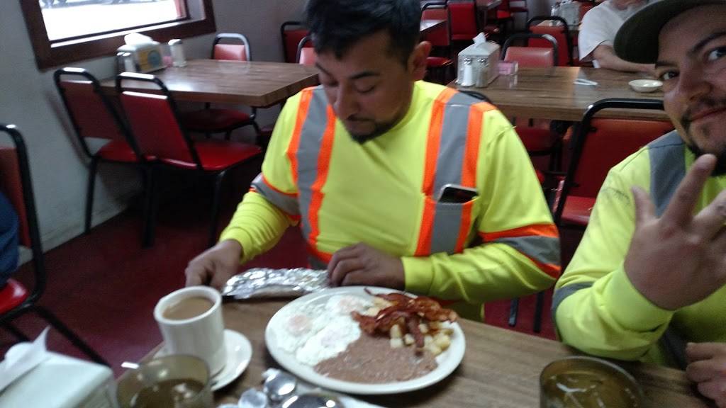 El Jacalito Restaurant | restaurant | 146 N Ww White Rd, San Antonio, TX 78219, USA | 2103339817 OR +1 210-333-9817