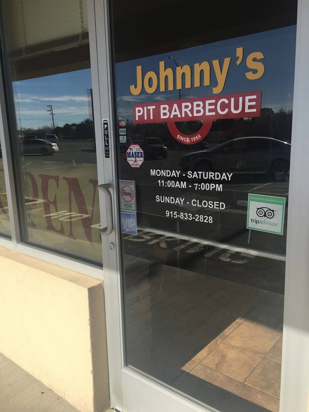 Johnnys Pit Barbecue | restaurant | 4768 Doniphan Dr, El Paso, TX 79922, USA | 9158332828 OR +1 915-833-2828