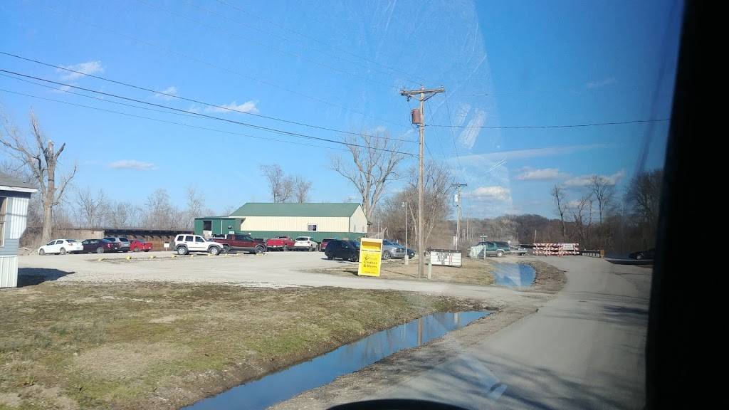 Catfish Charlies Restaurant | restaurant | 6875 MO-224, Wellington, MO 64097, USA | 8162400006 OR +1 816-240-0006