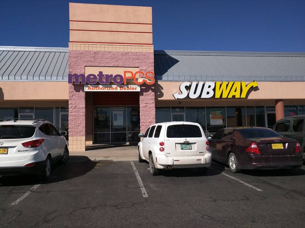Subway | meal takeaway | 1625 Rio Bravo Blvd SW Suite 32, Albuquerque, NM 87105, USA | 5058775840 OR +1 505-877-5840