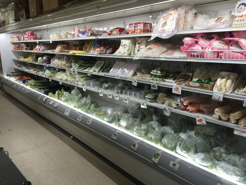 B & K Seafood And Asian Food Market | restaurant | 4600 Hardy St #15, Hattiesburg, MS 39402, USA | 6016024079 OR +1 601-602-4079