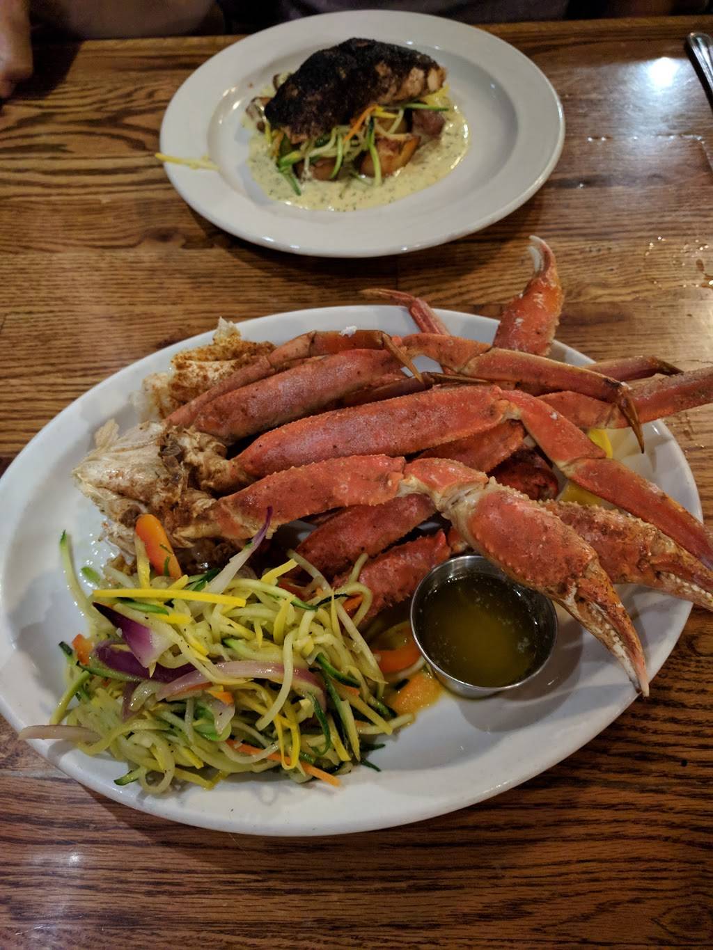 Lilys Seafood Grill & Brewery | restaurant | 410 S Washington Ave, Royal Oak, MI 48067, USA | 2485915459 OR +1 248-591-5459