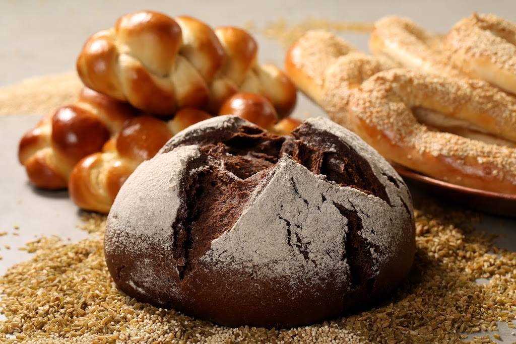 Café Posh | restaurant | 3150 Roswell Rd NW, Atlanta, GA 30305, USA | 4043037303 OR +1 404-303-7303