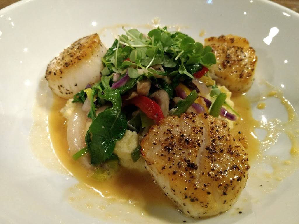 Chandelier | restaurant | 575 S Royal St, Jackson, TN 38301, USA | 7315542221 OR +1 731-554-2221