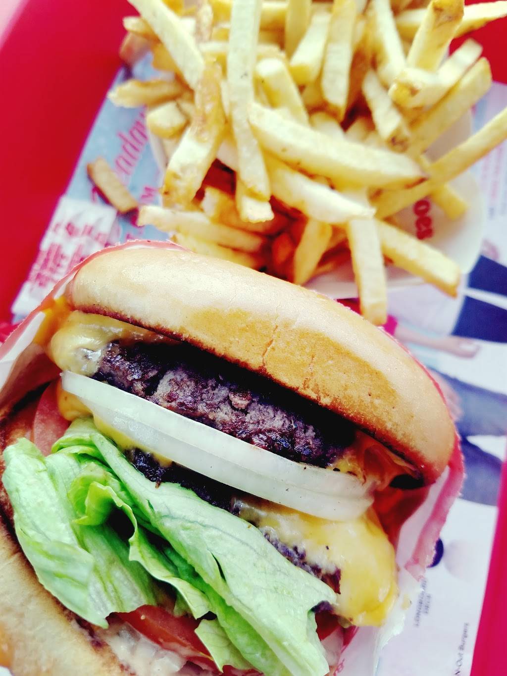 In-N-Out Burger | restaurant | 1701 Artesia Blvd, Gardena, CA 90248, USA | 8007861000 OR +1 800-786-1000