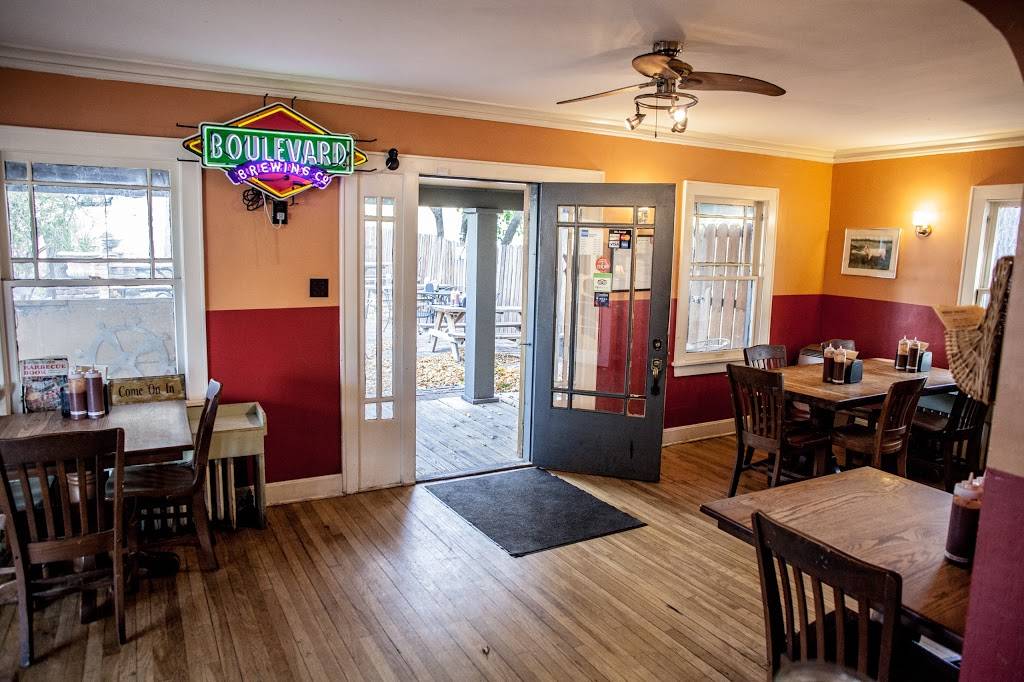 Woodyard Bar-B-Que | restaurant | 3001 Merriam Ln, Kansas City, KS 66106, USA | 9133628000 OR +1 913-362-8000