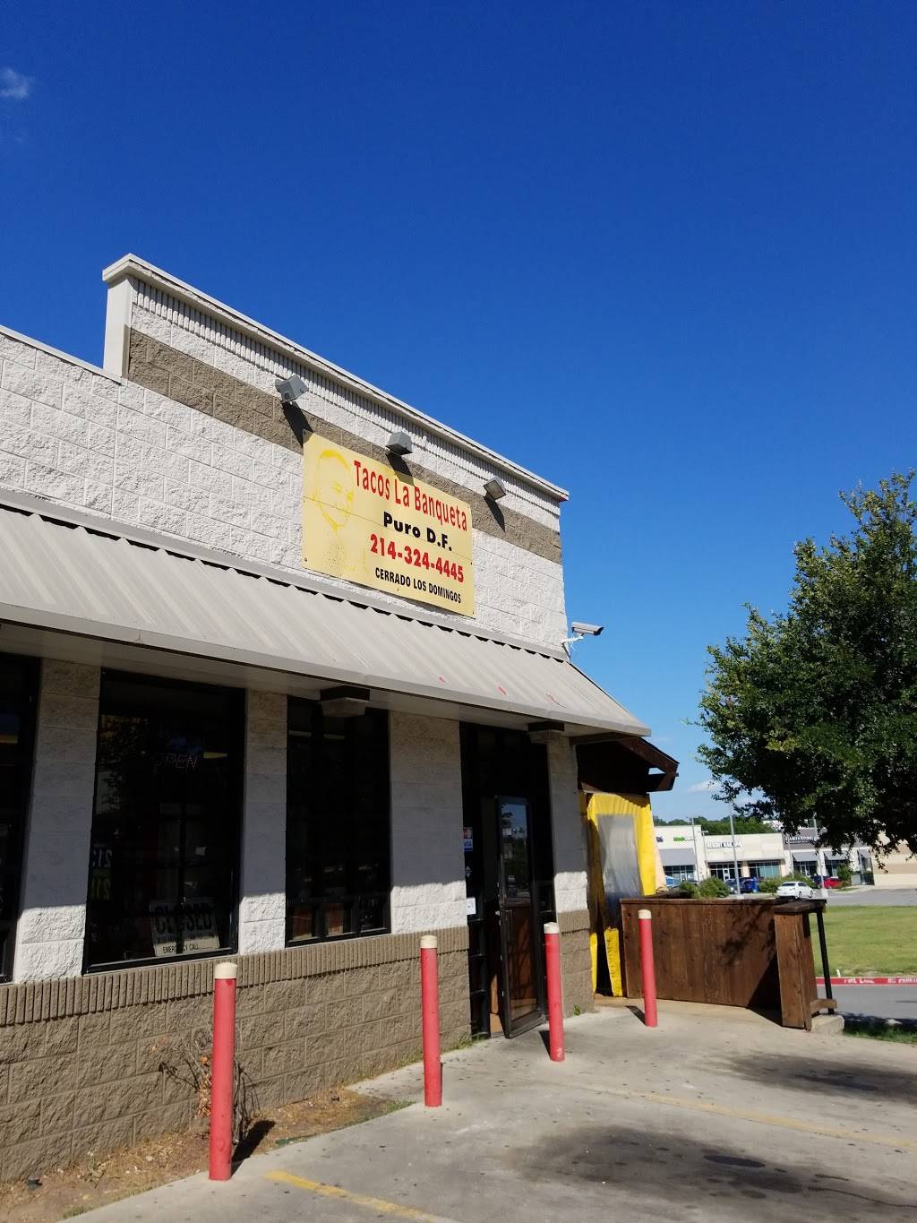 Tacos La Banqueta Puro D.F. | restaurant | 7233 Gaston Ave, Dallas, TX 75214, USA | 2143244445 OR +1 214-324-4445