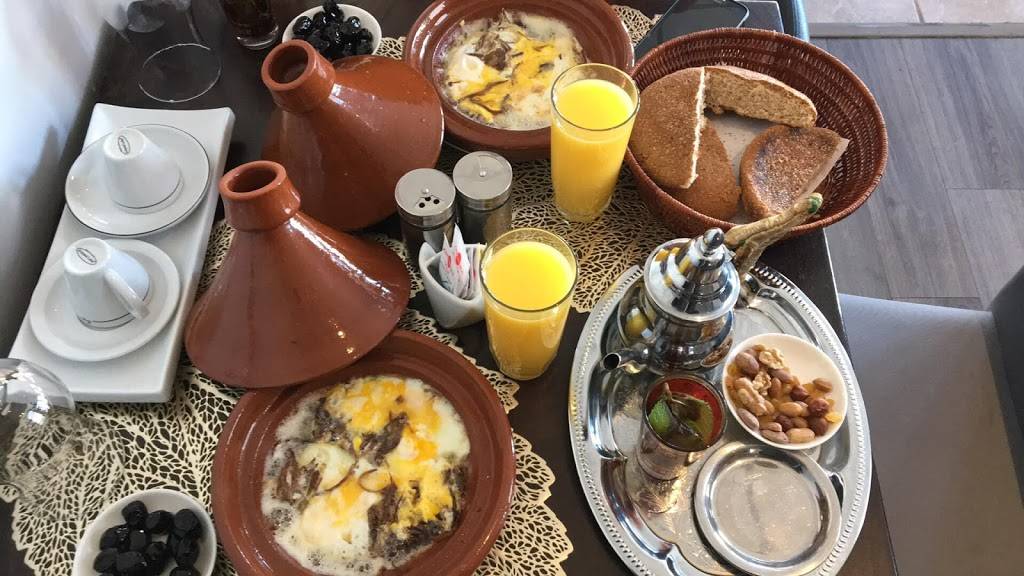 Cafe Mogador | restaurant | 6785 Boul Milan, Brossard, QC J4Z 2B5, Canada | 4509041006 OR +1 450-904-1006