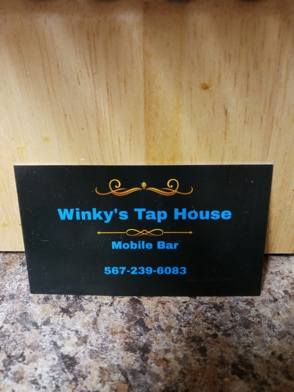 Winkys Tap House | restaurant | 805 Elbert St, Defiance, OH 43512, USA | 5672396083 OR +1 567-239-6083