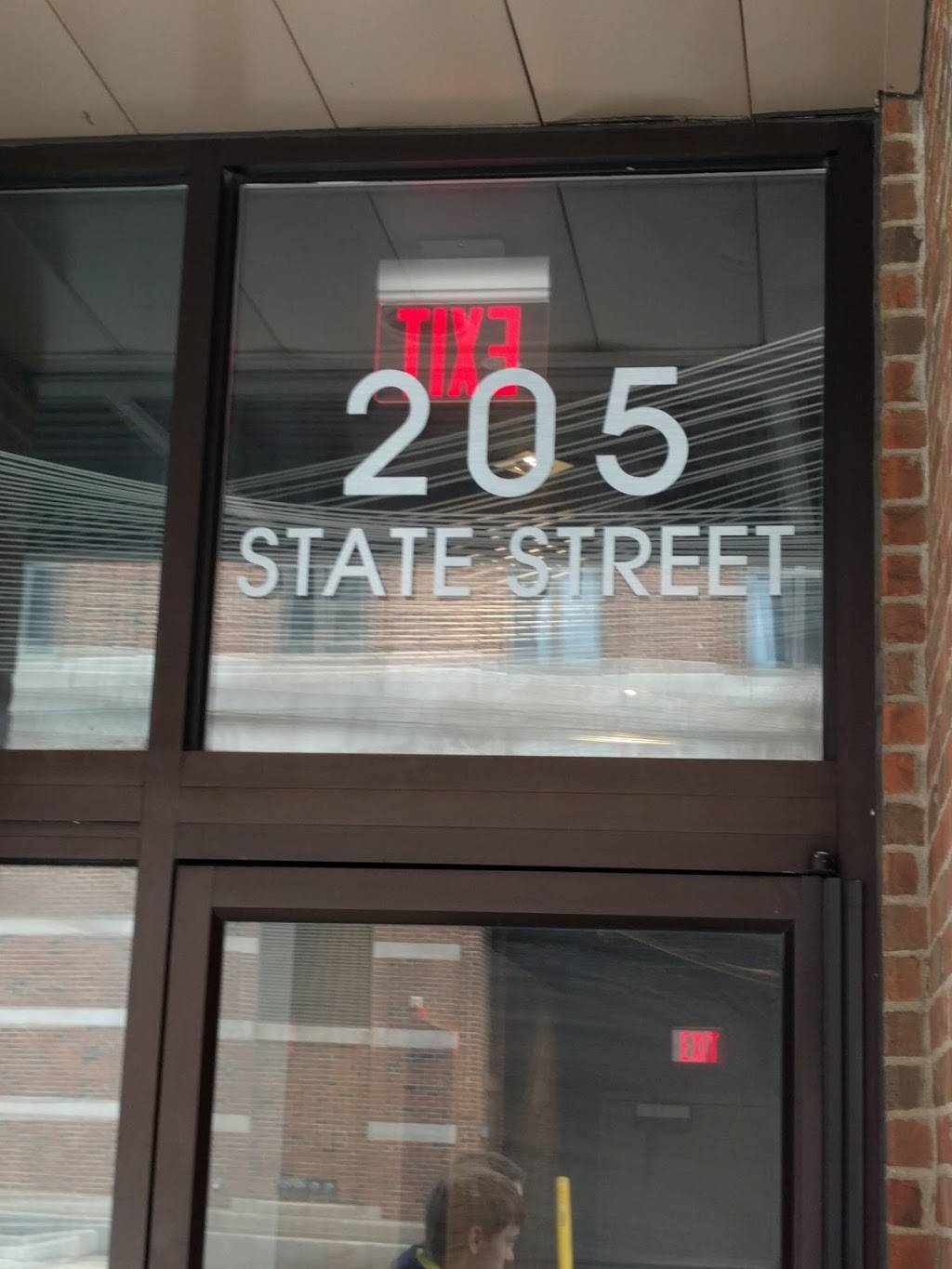 Chicago Reds Windy City Hot Dogs | restaurant | 312 S State St, Ann Arbor, MI 48104, USA | 7347616000 OR +1 734-761-6000