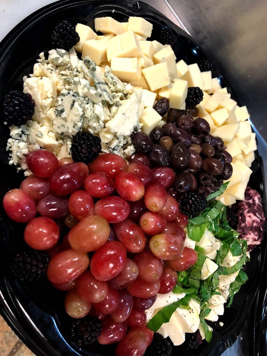 Trevi Ristorante | restaurant | 53 E Glenwood Ave, Smyrna, DE 19977, USA | 3026536800 OR +1 302-653-6800