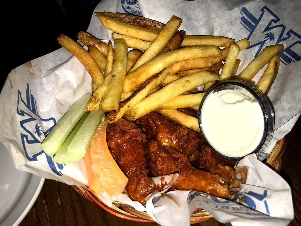 Wild Wing | restaurant | 5955 Latimer Dr #4, Mississauga, ON L5V 0B7, Canada | 9058171444 OR +1 905-817-1444