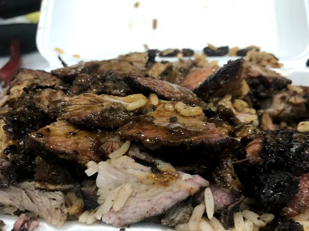 Mr Jerk | restaurant | 3417 Derry Rd E, Mississauga, ON L4T 1A8, Canada | 9056735627 OR +1 905-673-5627