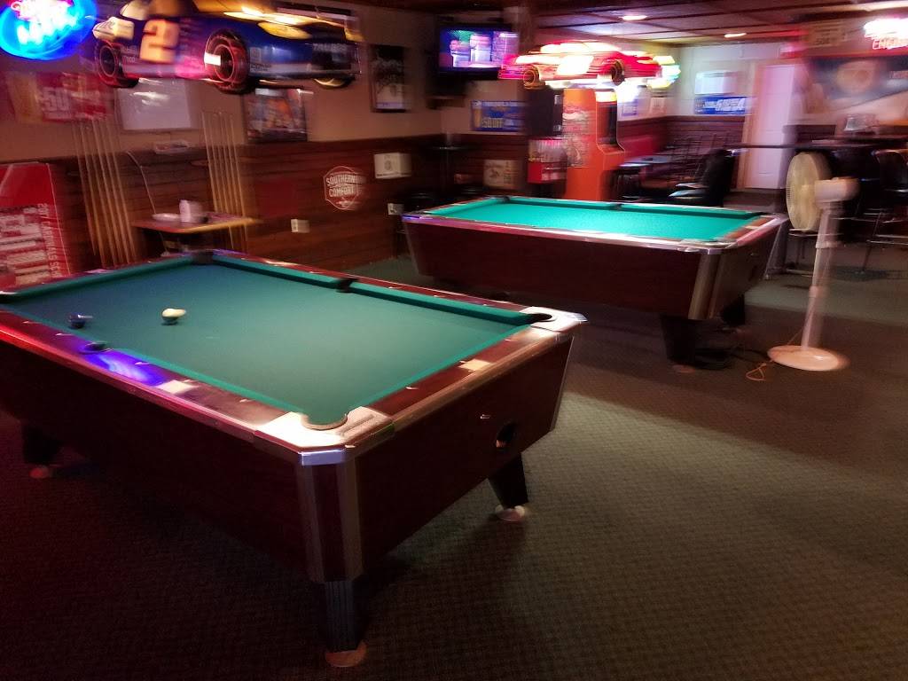 Martys | restaurant | 1162 S Business Highway 5, Camdenton, MO 65020, USA | 5733463163 OR +1 573-346-3163