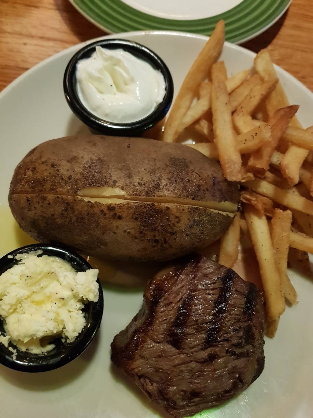 Applebees Grill + Bar | restaurant | 1900 Adams St, Mankato, MN 56001, USA | 5072168200 OR +1 507-216-8200