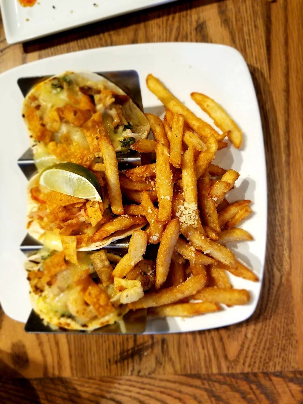 Basils On Market | restaurant | 5650 Tylersville Rd, Mason, OH 45040, USA | 5134454637 OR +1 513-445-4637