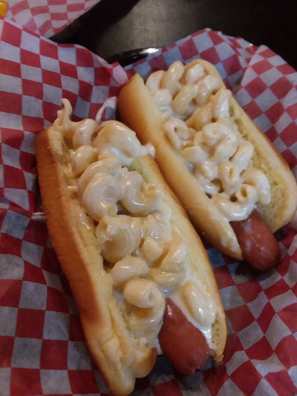 Katies Korner Howland | restaurant | 1913 Niles Cortland Rd NE, Warren, OH 44484, USA | 3308563360 OR +1 330-856-3360