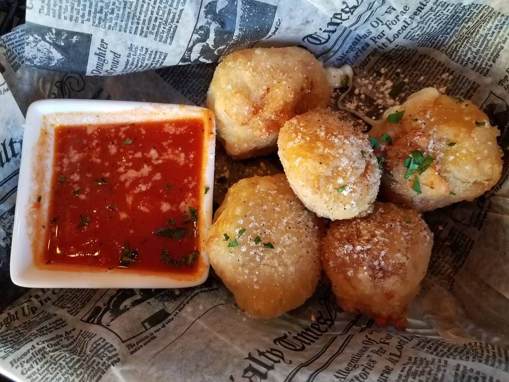 Urban Brick | restaurant | 112 N Woodland Blvd, DeLand, FL 32720, USA | 3863377040 OR +1 386-337-7040