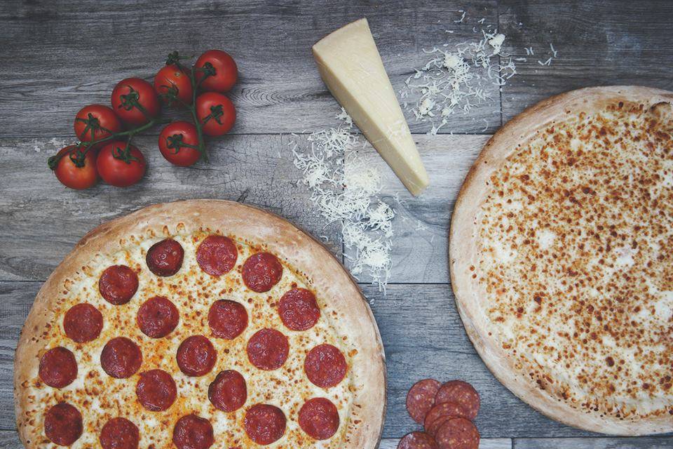 Fast 5 Pizza | restaurant | 4901 La Sierra Ave, Riverside, CA 92505, USA | 9515886101 OR +1 951-588-6101