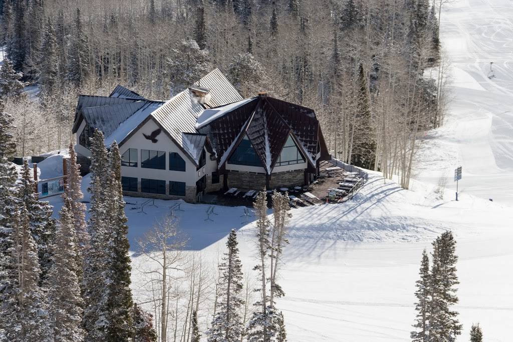 Roundhouse | restaurant | 12000 Big Cottonwood Canyon Rd building 14, Solitude, UT 84121, USA | 8015341400 OR +1 801-534-1400